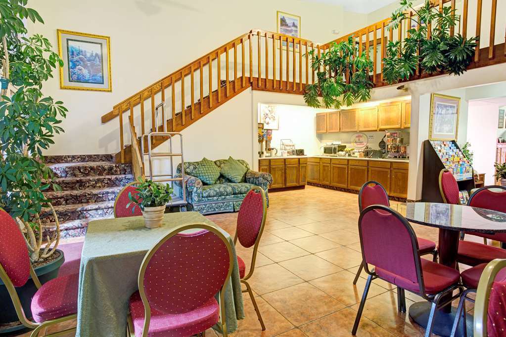 Super 8 By Wyndham Longmont/Twin Peaks Hotel Facilities photo